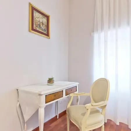 Liberty Trastevere B&B-2
